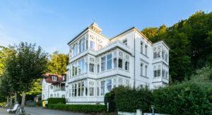 Villa Agnes – Ferienwohnung 7 direkt an der Strandpromenade in Binz auf Rügen