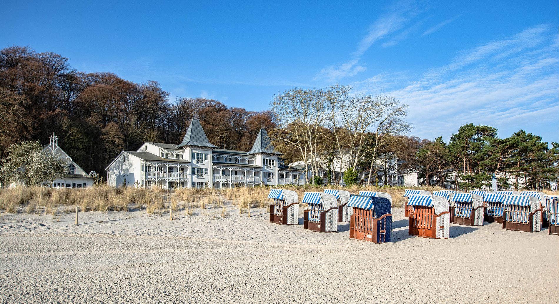 Seeschloss Binz Appartmenthaus - Ferienwohnungen - direkt am Strand