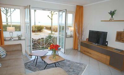 Seeschloss Apartment 3 mit Meerblick und Terrasse an der Strandpromenade Binz